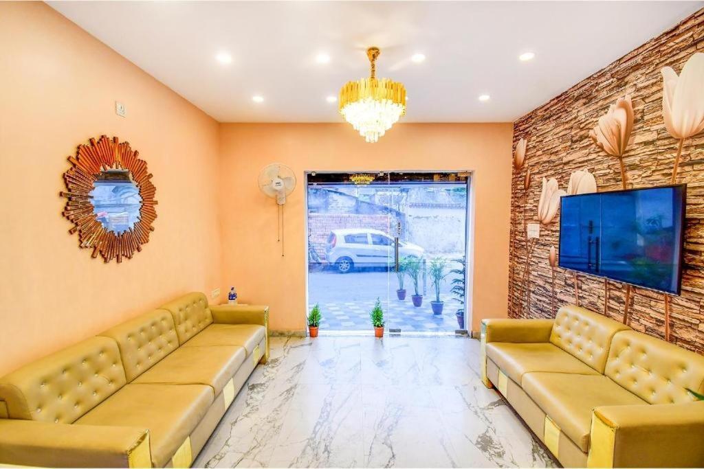 Hotel Aqua Tulip 콜카타 외부 사진